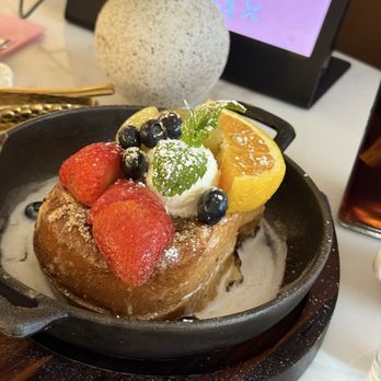 GIWA - creme bluee french toast - Breakfast & Brunch Near Me - Santa Clara, California