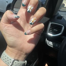 Hand painted nail art Hand painted nail art