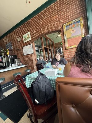 Lisa's Radial Cafe by null