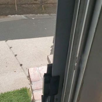 Bourret's Glass & Screen - This was before they took the door and it sealed fine. - Windows Installation Near Me - Fullerton, California Bourret's Glass & Screen - This was before they took the door and it sealed fine. - Windows Installation Near Me - Fullerton, California