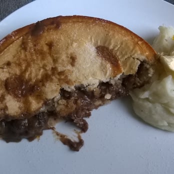 Marks and Spencer - Steak shortcrust pie, creamy buttery mash - Grocery Near Me - Belfast, BFS