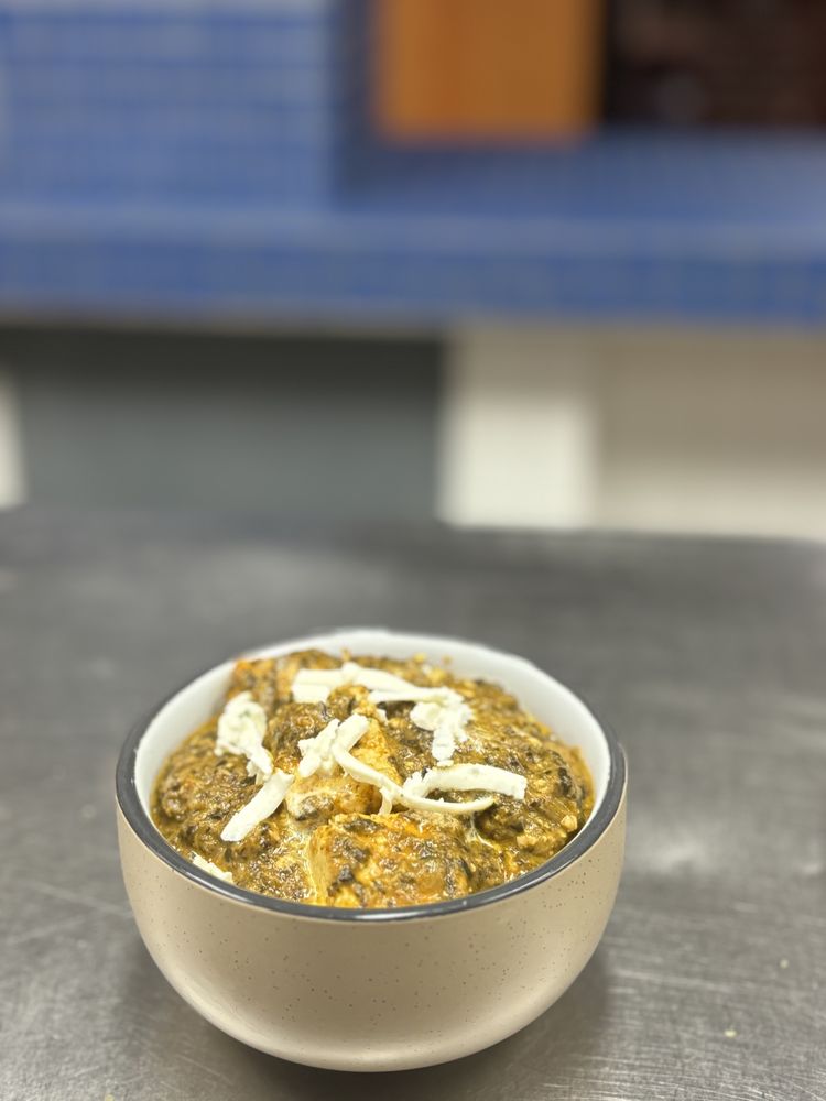 Food from Garlic and Ginger Indian