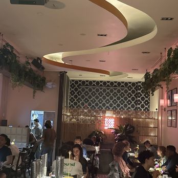 Wan Waan - The atmosphere - Thai Near Me - New York, New York Wan Waan - The atmosphere - Thai Near Me - New York, New York