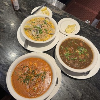 The Palace Station Oyster Bar - Linguine and Clams Palace Pan Roast and Gumbo! All WOW - Seafood Near Me - Las Vegas, Nevada