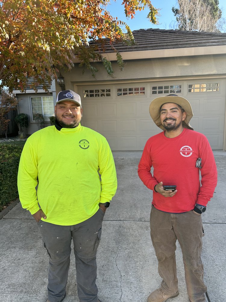 Slide of Triple R Roofing