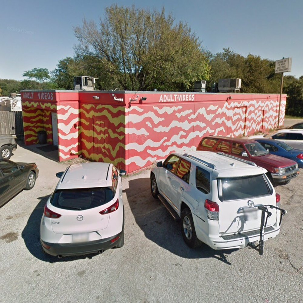 This is the outside of the business This is the outside of the business