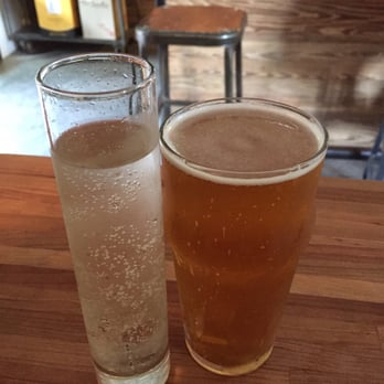 The Drafting Room - Happy Hour $2 off prosecco and beers on tap - Wine Bars Near Me - Austin, Texas