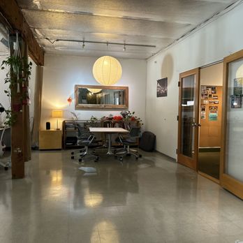 Studious Coworking Space - Upstairs Office Space - Shared Office Spaces Near Me - Los Angeles, California Studious Coworking Space - Upstairs Office Space - Shared Office Spaces Near Me - Los Angeles, California