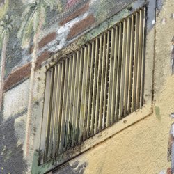 Mexico Taqueria - The vent on the back wall. I was not able to take a pic of the vent on the ceiling.