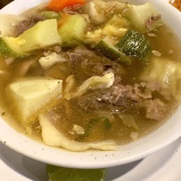 Caldo de Res. Caldo de Res.
