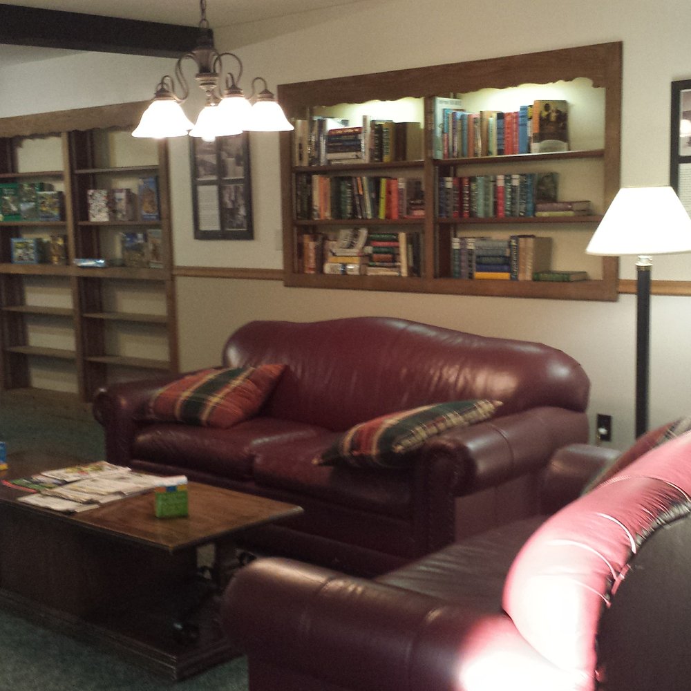 Mittersill Alpine Resort - The lobby - Resorts Near Me - Franconia, New Hampshire