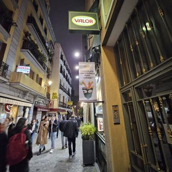 Valor - Front - Chocolatiers & Shops Near Me - Madrid, M Valor - Front - Chocolatiers & Shops Near Me - Madrid, M