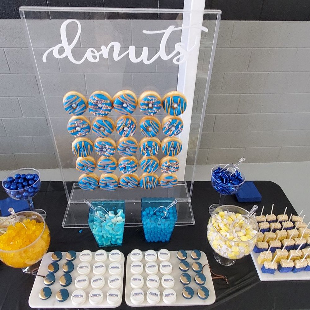 Miss Donuts And Bagels - Donuts Near Me - Riverside, California