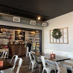 Wild Rabbit Bistro - Fun interior!