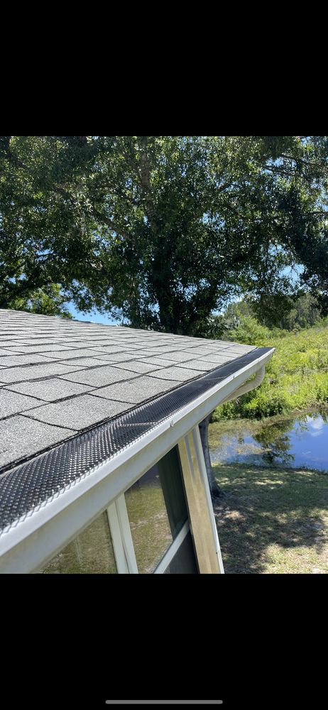 Slide of Joe’s Aluminum, Screen & Vinyl Repair