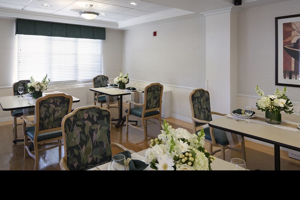 BELLA TERRA WHEELING Updated October 2024 12 Photos 730 W Hintz