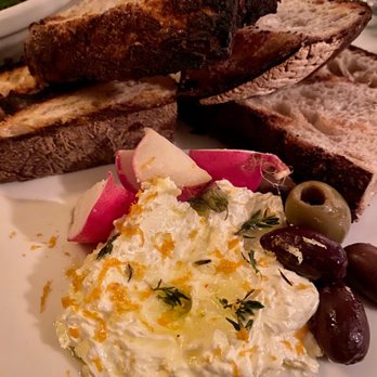 SILVIA - Local bread with whipped butter and citrus zest - New American Near Me - Woodstock, New York SILVIA - Local bread with whipped butter and citrus zest - New American Near Me - Woodstock, New York