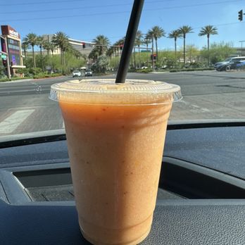 Bowlology - Mango smoothie lacking in mangos - Juice Bars & Smoothies Near Me - Las Vegas, Nevada