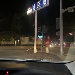 ampm - Arco Sign