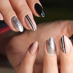 Lee Spa Nails