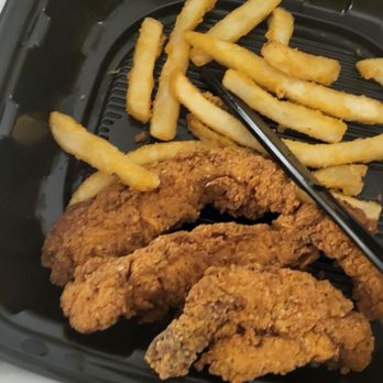 Hearsay on the Green - Kids chicken tenders and fries - Cocktail Bars Near Me - Houston, Texas Hearsay on the Green - Kids chicken tenders and fries - Cocktail Bars Near Me - Houston, Texas