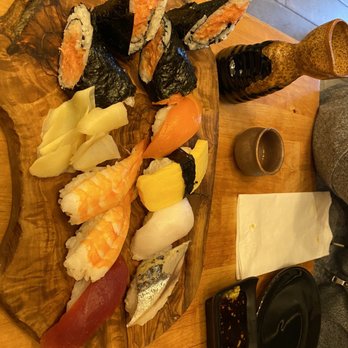 Shinsen - 8 pieces sushi and 4 hand rolls combo set $29 on Menu but we only have 7 pics and 4 tiny hand rolls. - Sushi Bars Near Me - New York, New York Shinsen - 8 pieces sushi and 4 hand rolls combo set $29 on Menu but we only have 7 pics and 4 tiny hand rolls. - Sushi Bars Near Me - New York, New York