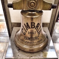 Ballin-Haus / Firmensitz der Hapag-Lloyd AG - Glocke der Cimbria