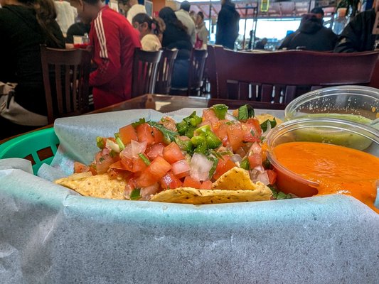 Los Cuates Taqueria by null