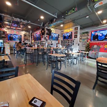 Pints Dog House - Nice beer selection on tap. Has covered, heated seating outdoors too. Mens' sports only TV. - Beer Bar Near Me - Lacey, Washington Pints Dog House - Nice beer selection on tap. Has covered, heated seating outdoors too. Mens' sports only TV. - Beer Bar Near Me - Lacey, Washington