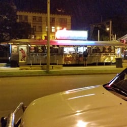Scratchleys on the Wharf - Across the road from the restaurant: Harry's Cafe de Wheels.