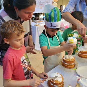 Creative Parties For Kids - Decorating their own cakes! - Party & Event Planning Near Me - Orange, California