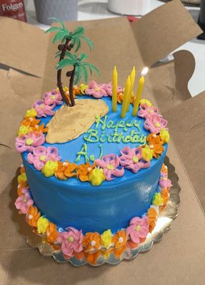 Photo of Deb's Delights - Chelan, WA, US. Birthday cake