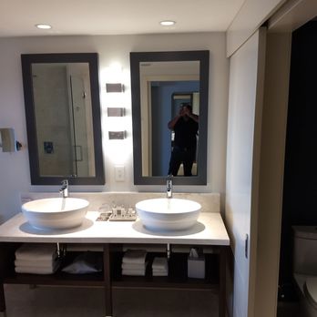 Kimpton EPIC Hotel - Hotels Near Me - Miami, Florida