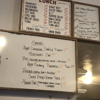 Chelsea's - Breakfast & Brunch Near Me - Middletown, Rhode Island