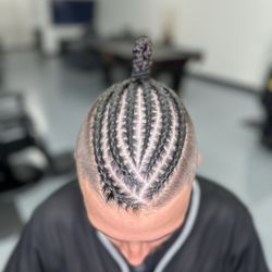 VooDoo barbershop - Braids by appointment only