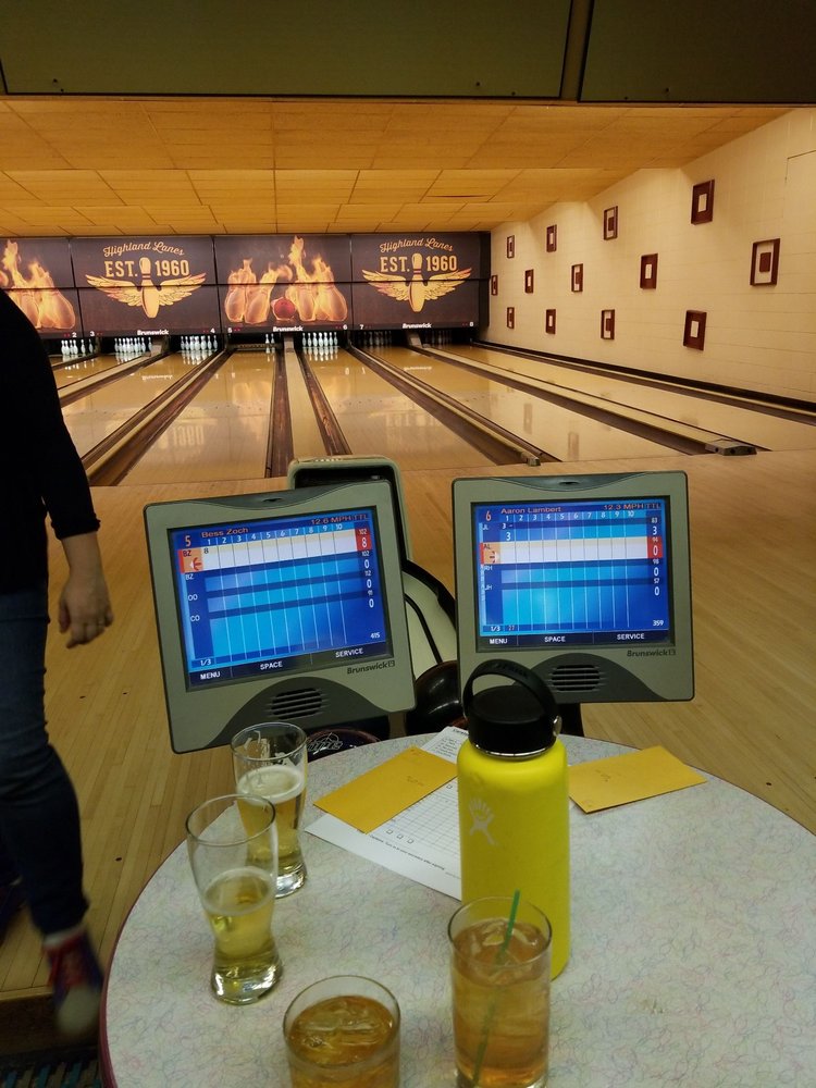 HIGHLAND LANES 5830 W Vliet St, Milwaukee, Wisconsin Bowling