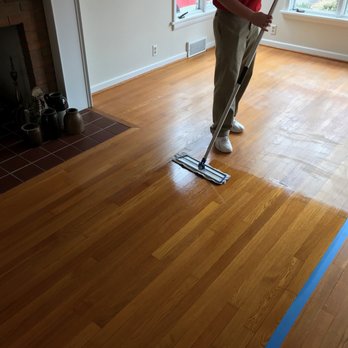 Applying A Water Based Polyurethane Hardwood Floor Finish As The