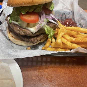 Las Maracas - Double burger - Mexican Near Me - Westwego, Louisiana