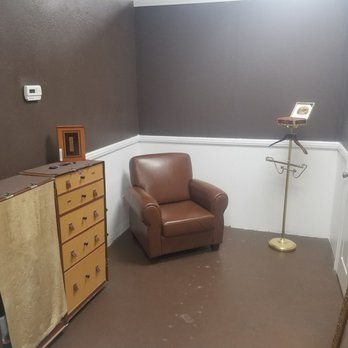 Concierge Barber & Manscaping - Barbers Near Me - Palm Springs, California Concierge Barber & Manscaping - Barbers Near Me - Palm Springs, California