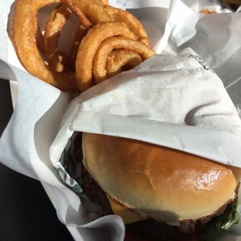 Hardee's - Thick Burger with Cheese and Beer Battered Onion Rings - Fast Food Near Me - Linthicum, Maryland