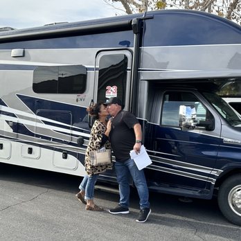 Camping World - Temecula - RV Dealers Near Me - Temecula, California