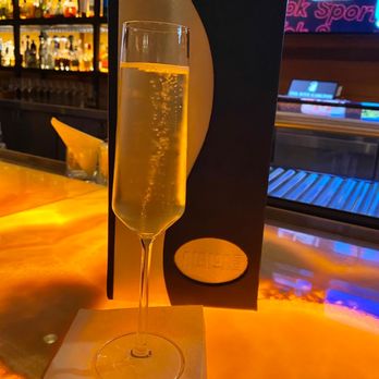 Alaloa Lounge - Lounges Near Me - Kapalua, Hawaii