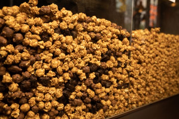 Garrett Popcorn Shops by null