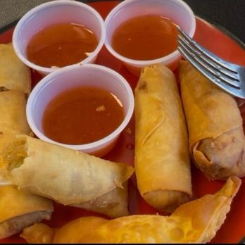 Duke's Thai Food - Spring Rolls Crab Rangoon - Thai Near Me - Clarksville, Tennessee
