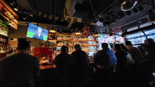 Russell's Tavern by null