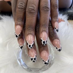 V K Nails