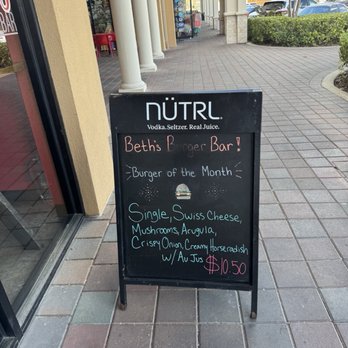 Beth's Burger Bar - Promotion outside sign - Burgers Near Me - Orlando, Florida