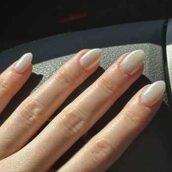 Organic Nail Bar - Acrylics - Nail Salons Near Me - Tustin, California