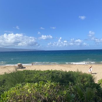 Burger Shack - This view! - Burgers Near Me - Kapalua, Hawaii