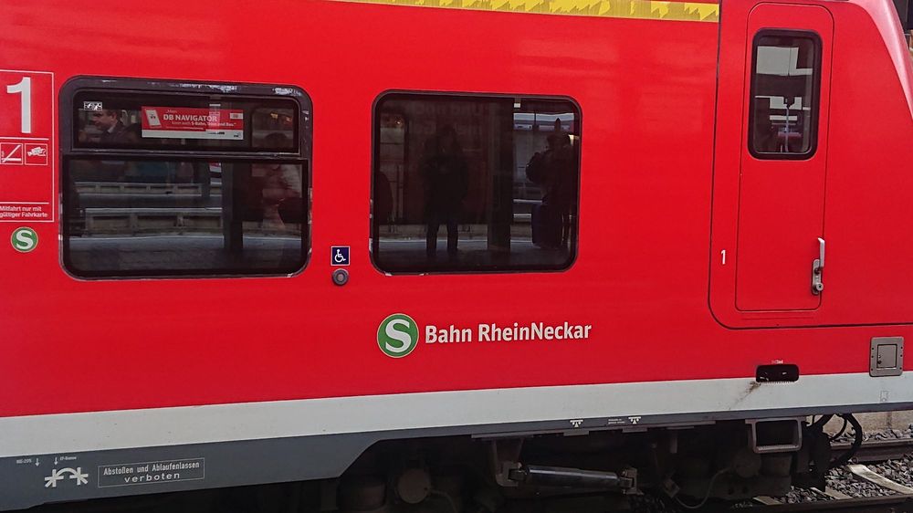 DB REGIO - S-BAHN RHEIN-NECKAR - 12 Photos - Am Victoria-Turm 2 ...